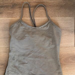 🍋lululemon power y tank